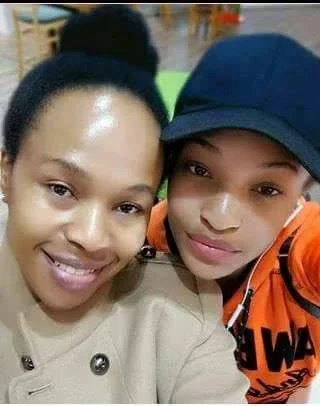 Sindi Dlathu and Zanele Sangweni