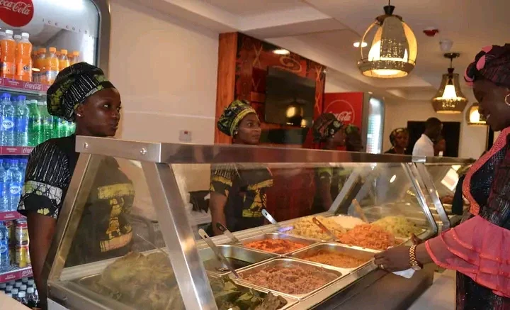 In Lagos, Eatery Tells Customers to Come with Their Plates