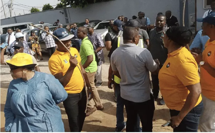 Strike: Labour Leaders Chase Out FIRS Staff with Cane, Shut Down Lagos Office (Photos)