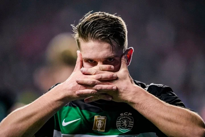 Viktor Gyokeres of Sporting celebrates his goal during the League Cup - Final match between Sporting and Benfica at Estadio Dr Magalhaes Pessoa on ...