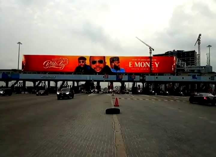 Kcee sets up massive billboard for brother, Emoney on his birthday (Photo)