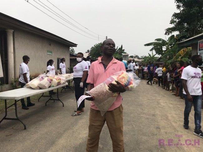 Burna Boy shares food items in River state to celebrate his Grammy win