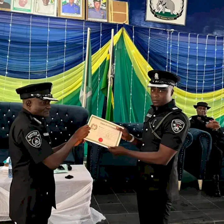 Nigerian Police officer promoted, given N1 million for rejecting N88 million bribe