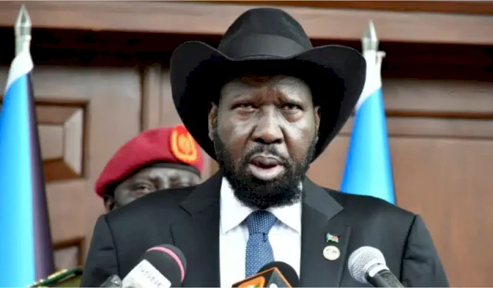 South Sudan President, Salva Kiir Mayardit urinates on himself at a public event (Video)
