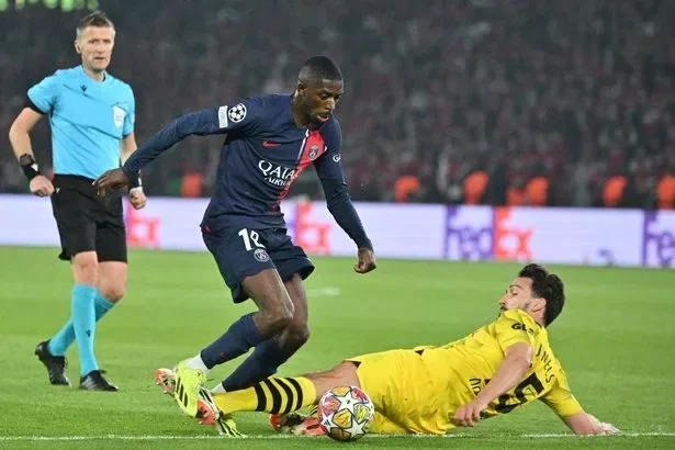 The referee got a huge call spot on at the Parc des Princes
