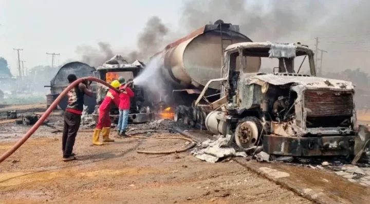 Enugu gas explosion: Victim's family gets relief materials from Ebonyi Govt