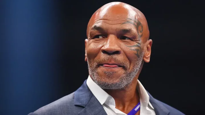 Mike Tyson suffers medical emergency aboard flight to Los Angeles