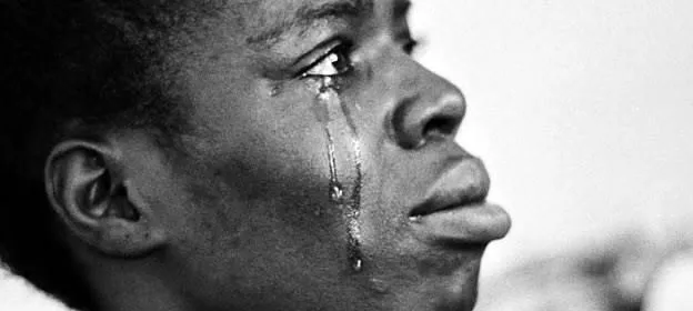 Woman robbed of ₦8.5m and abandoned at Lagos Assembly while heading to work Woman robbed of ₦8.5m and abandoned at Lagos Assembly while heading to work