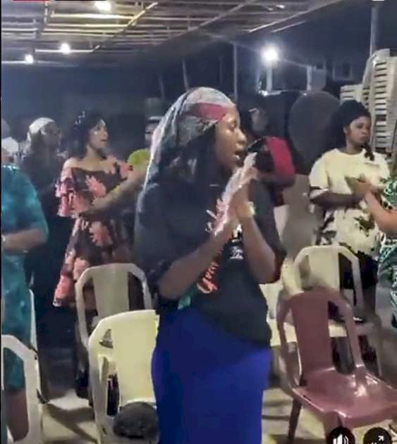 Trending video of single ladies praying for husbands stirs reactions online [Watch]