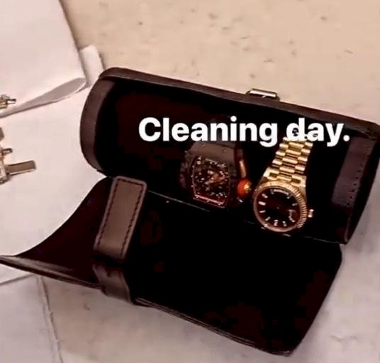 ‘Cleaning Day’ – Burna Boy says as he flaunts collection of expensive jewelries (Video)