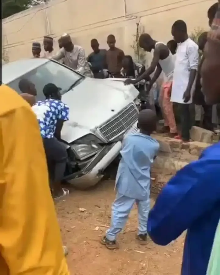 Car drifters run into pole, fence in Maiduguri during showoff (Video)