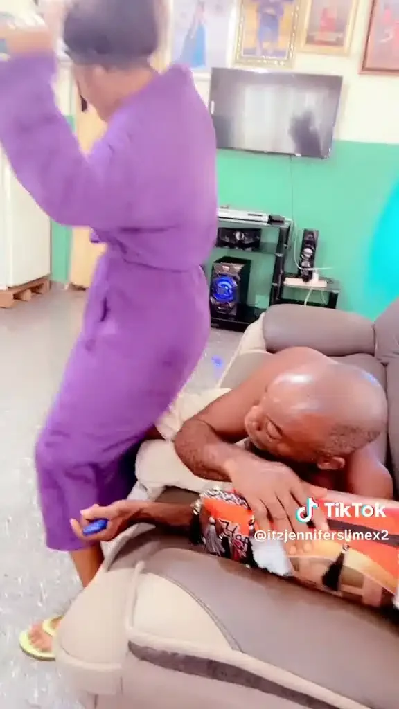 'Which kind of play be this?' - Reactions as lady shows how she plays with her dad, who's her best friend (Video)