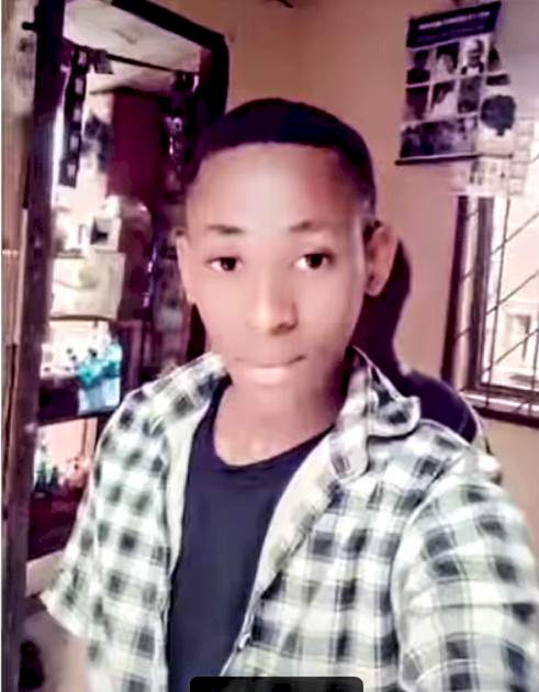 "Dad sent me to UNICAL at age 17; this is how I turned out" - Crossdresser shares slideshow (Video)