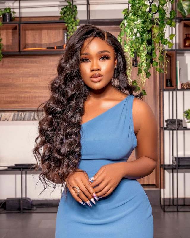 Fans shower congratulatory messages on Cee-c over pregnancy speculations