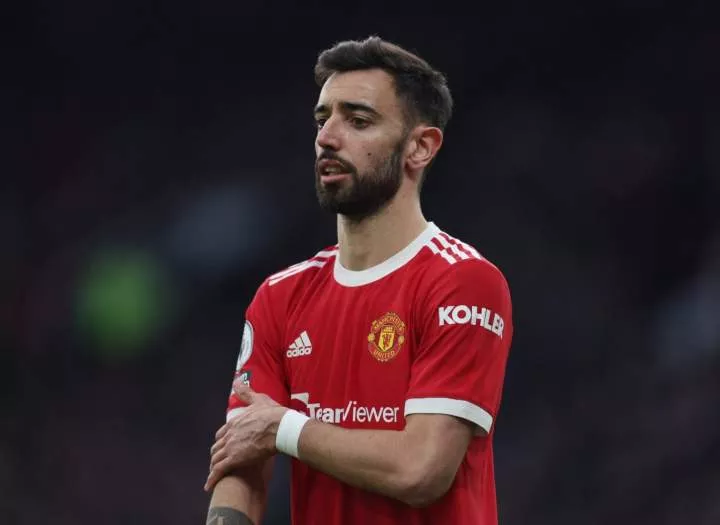 EPL: Bruno Fernandes, three Man Utd players fight in dressing room after Brighton defeat