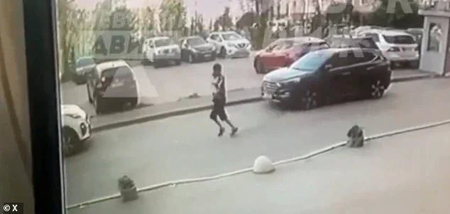 The masked assassin subsequently fled the scene on foot