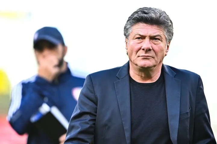 Napoli president De Laurentiis picks Walter Mazzarri as new coach
