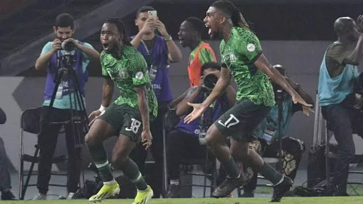 Only One Player Is Missing In Super Eagles Squad as Lookman, Iwobi Arrive In Uyo