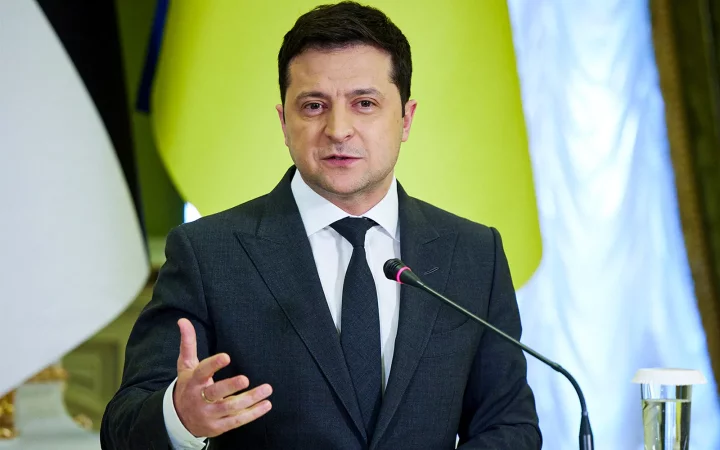 Russia preparing to mobilize 300, 000 troops to Ukraine by June 1 - President Zelensky