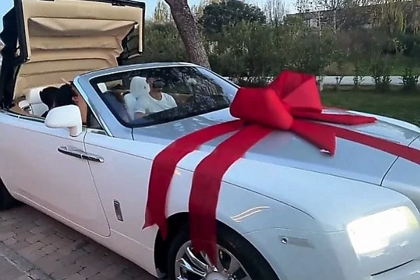 When Cristiano Ronaldo Got A Rolls-Royce Dawn As Christmas Gift From His Partner - autojosh 