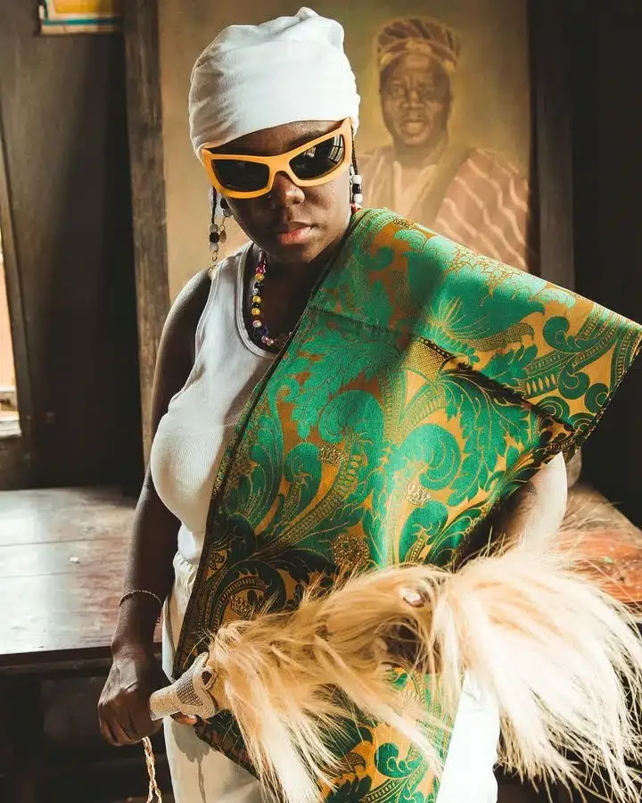 'Check your account' - Teni gifts Mummy Zee