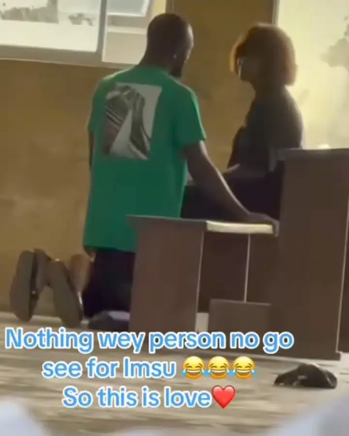 'Nothing person no go see for IMSU' - Man goes on his knees in public to beg girlfriend