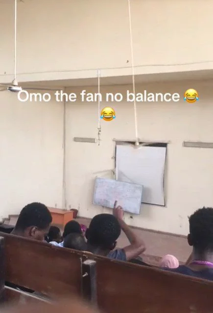 'The fan dey choose where e wan land' - Student Fɘars for Safety as Ceiling Fan Swings Sideways (WATCH)