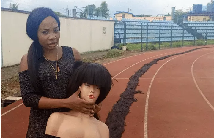 Nigerian lady breaks Guinness World Record for longest handmade wig