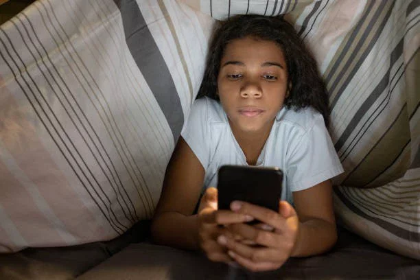 Children should not be exposed to excessive screen time 