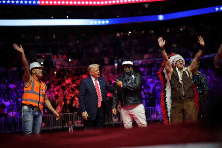 Watch Trump perform his famous dance with YMCA ahead of inauguration� (photos/video)