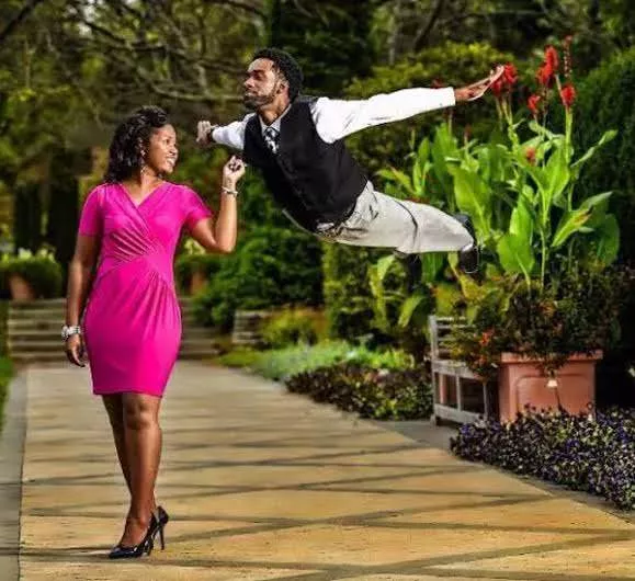 10 Funny Pre-wedding Photos That Will Make You Laugh