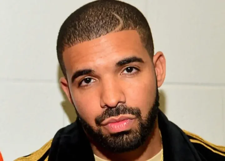 Drake loses over $100 million to gambling in one month Drake loses over $100 million to gambling in one month