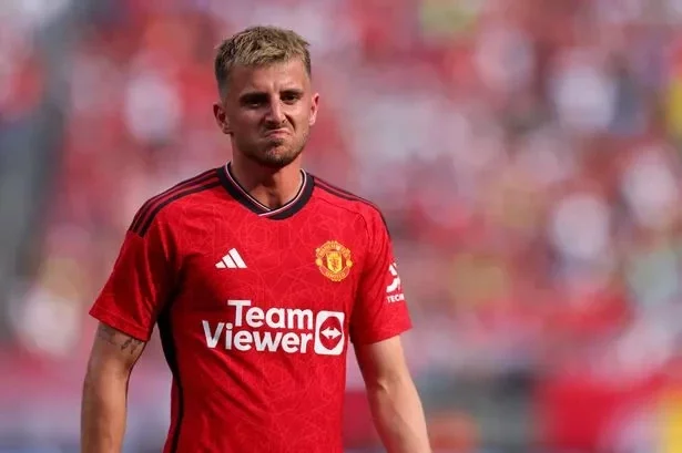 Rasmus Hojlund sends strong message to Man Utd fans after his substitution was booed.