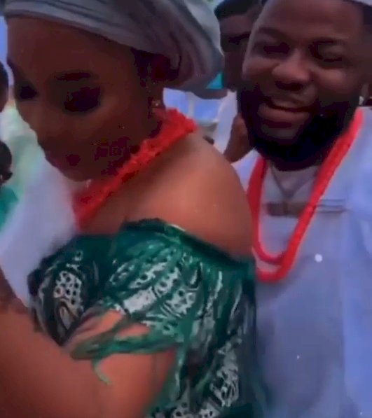 Singer, Skales ties the knot with his fiancée, Hasanity (Video)