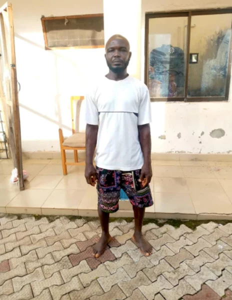 Father arrested for allegedly brutalising his children with hammer, knives, and iron rod (photos)