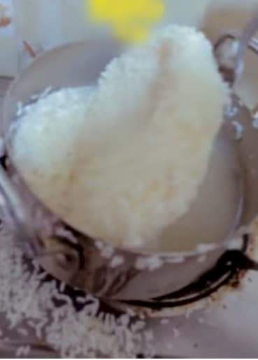 'Shay na rice be this abi na shovel' - Man laments over watery rice his serious girlfriend cooked (Video)