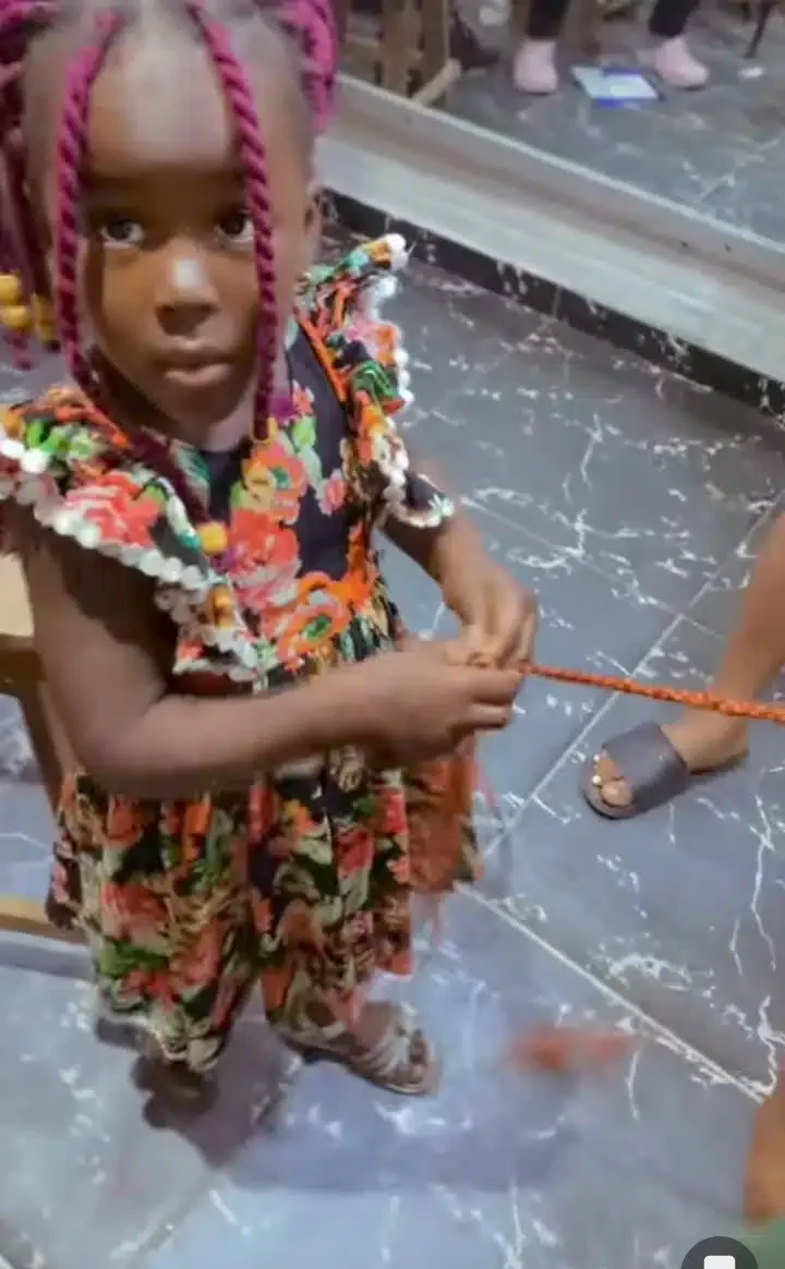 Talented little girl becomes internet sensation as she expertly braids hair (Video)