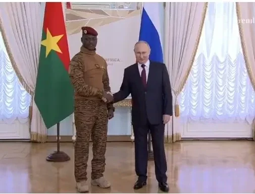 Putin Meets with Burkina Faso's Military Leader Amid Niger Crisis