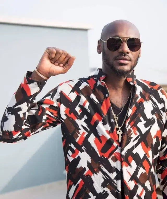 Secondary school students go crazy as Tuface Idibia visits his alma mater (Video)