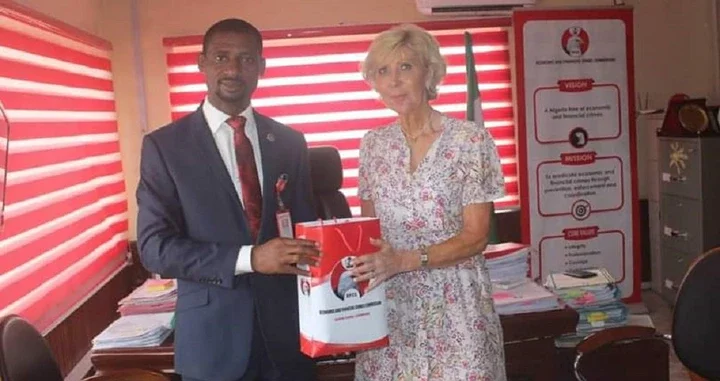 EFCC Returns N23m to 70-Year-Old British Woman Scammed by Fake American Citizen