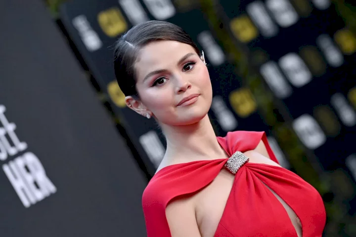 Selena Gomez reveals she once contemplated suicide