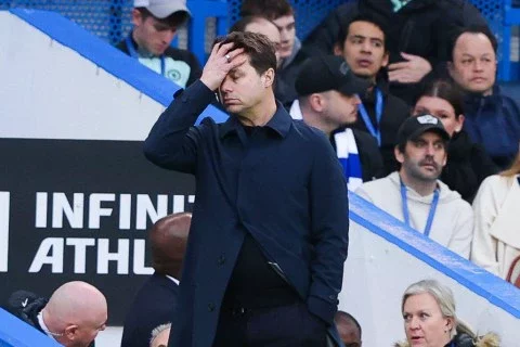 Mauricio Pochettino sends message to angry Chelsea fans after Wolves defeat
