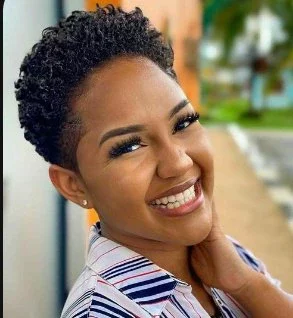 Fascinating low cut hairstyles for stylish African women.