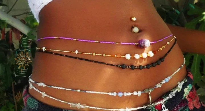 Here's how to wear your waist beads to enhance your curves