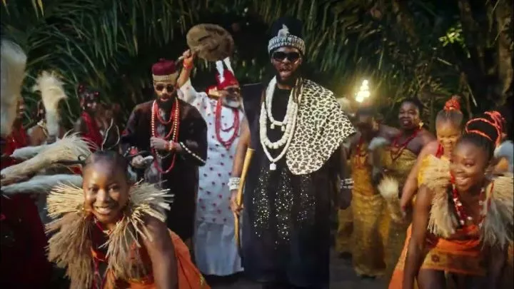 Larry Gaaga - Obodo (feat. Flavour, Theresa Onuorah & Phyno)