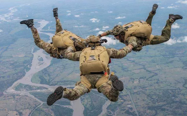Check Out Military Training Around the World in 30 Photos