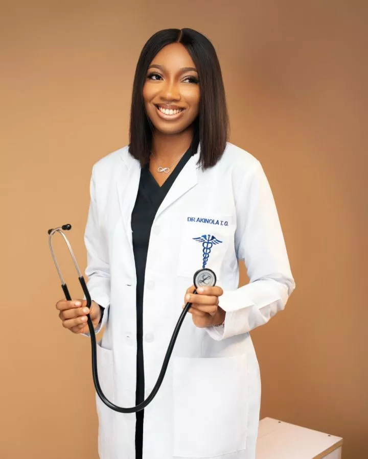 Lady melts hearts with her incredible achievements in Medicine and Surgery