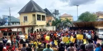 650 Nigerian students at ESM University in Benin Republic staging a peaceful march to protest the recent ban on Benin universities and demand its reversal [NAN]