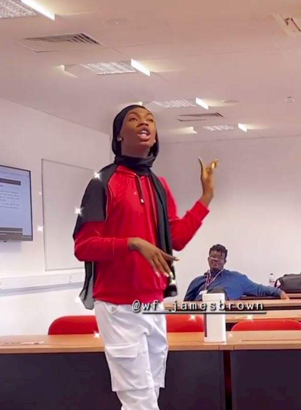 "Come and read if you have issues with the way I'm reading" - James Brown tackles 'oyinbo' classmate during class presentation (Video)