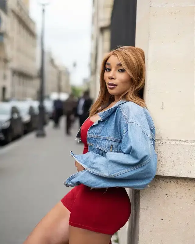 'I can't stop bleeding' - Davido's alleged French baby mama cries out